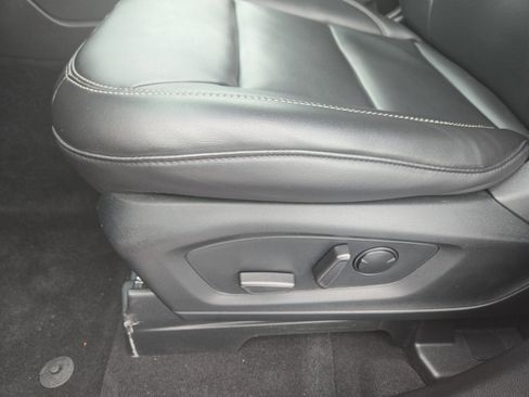 Certified 2023 Ford Explorer XLT w/ Equipment Group 202A image 12