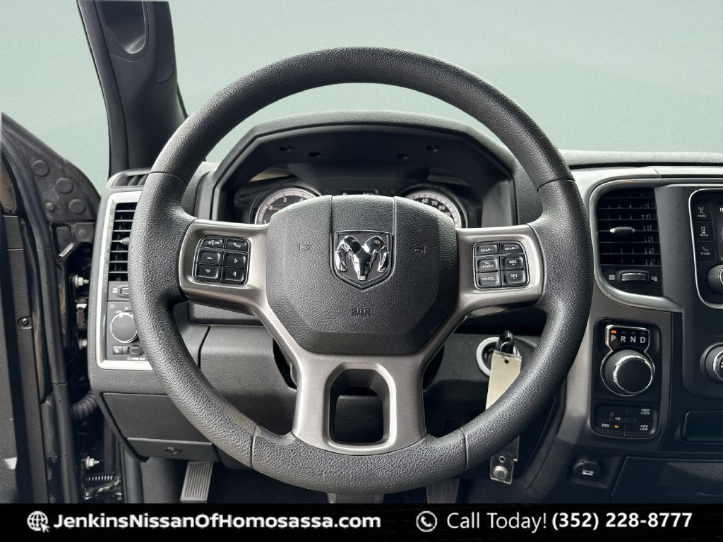 Used 2024 RAM 1500 Warlock AWD/4WD image 45