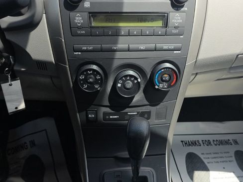 Used 2009 Toyota Corolla LE FWD image 19