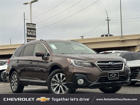 Used 2019 Subaru Outback 2.5i Touring w/ Popular Package #3A image 2