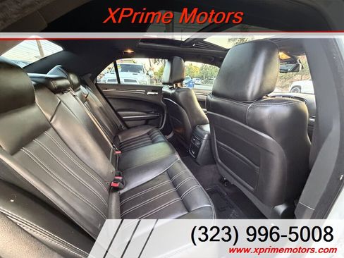 Used 2017 Chrysler 300 S w/ S Model Appearance Package RWD image 31