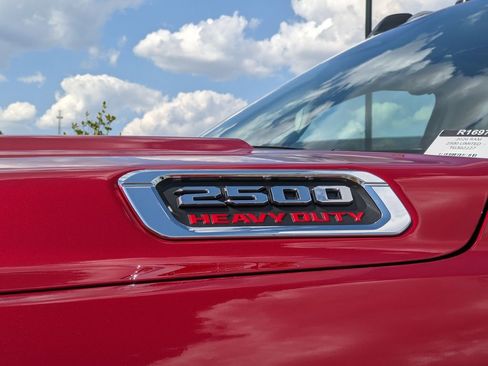 New 2026 RAM 2500 Limited AWD/4WD image 32