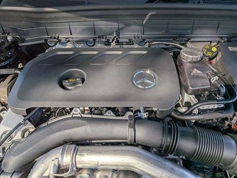 New 2026 Mercedes-Benz GLB 250 image 16