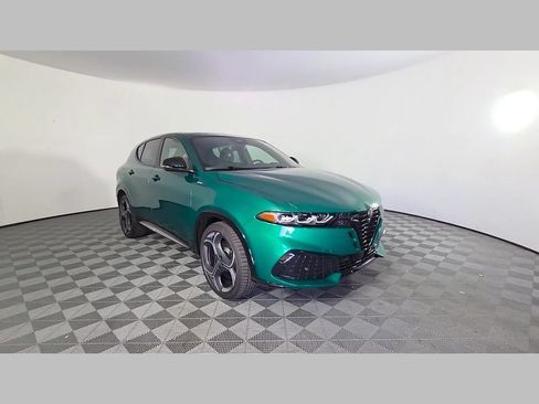 New 2026 Alfa Romeo Tonale w/ Active Assist Package AWD/4WD image 39