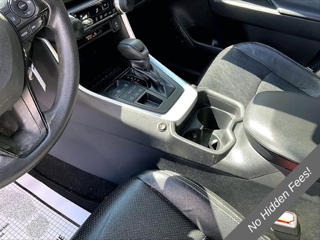 Used 2019 Toyota RAV4 LE w/ All Weather Liner Package AWD/4WD image 13