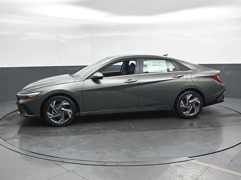 New 2026 Hyundai Elantra Limited image 7