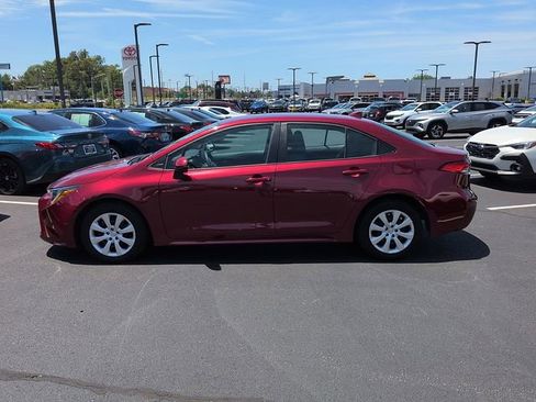 Certified 2024 Toyota Corolla LE FWD image 4