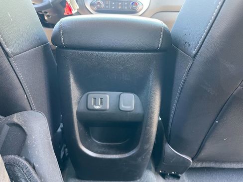 Used 2022 Chevrolet Colorado ZR2 AWD/4WD image 27