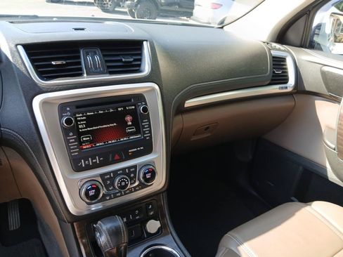 Used 2016 GMC Acadia SLT FWD image 22