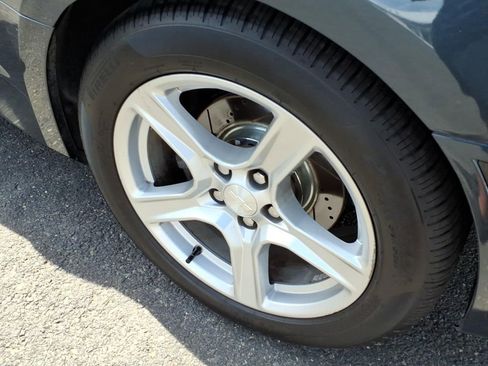 Used 2020 Chevrolet Camaro LT RWD image 5