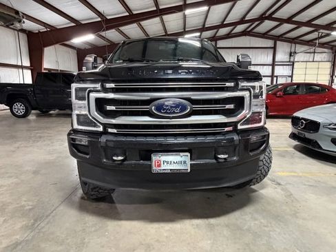 Used 2022 Ford F250 Platinum image 2