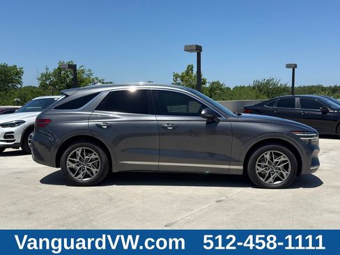 Used 2023 Genesis GV70 2.5T w/ Advanced Package AWD/4WD image 4