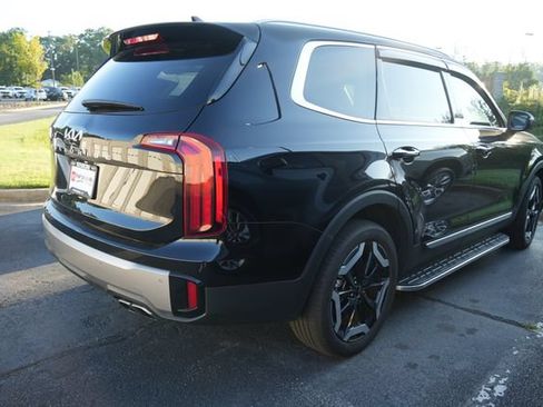 Used 2025 Kia Telluride S FWD image 6