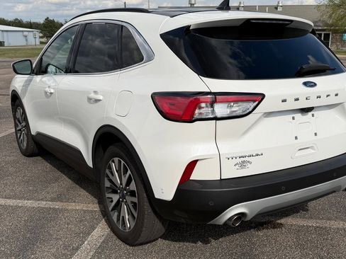 Certified 2020 Ford Escape Titanium w/ Titanium Premium Package 2.0 image 11
