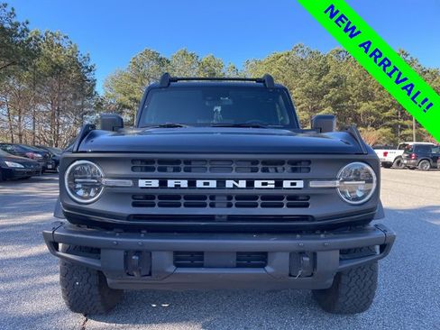 Used 2022 Ford Bronco Black Diamond image 8