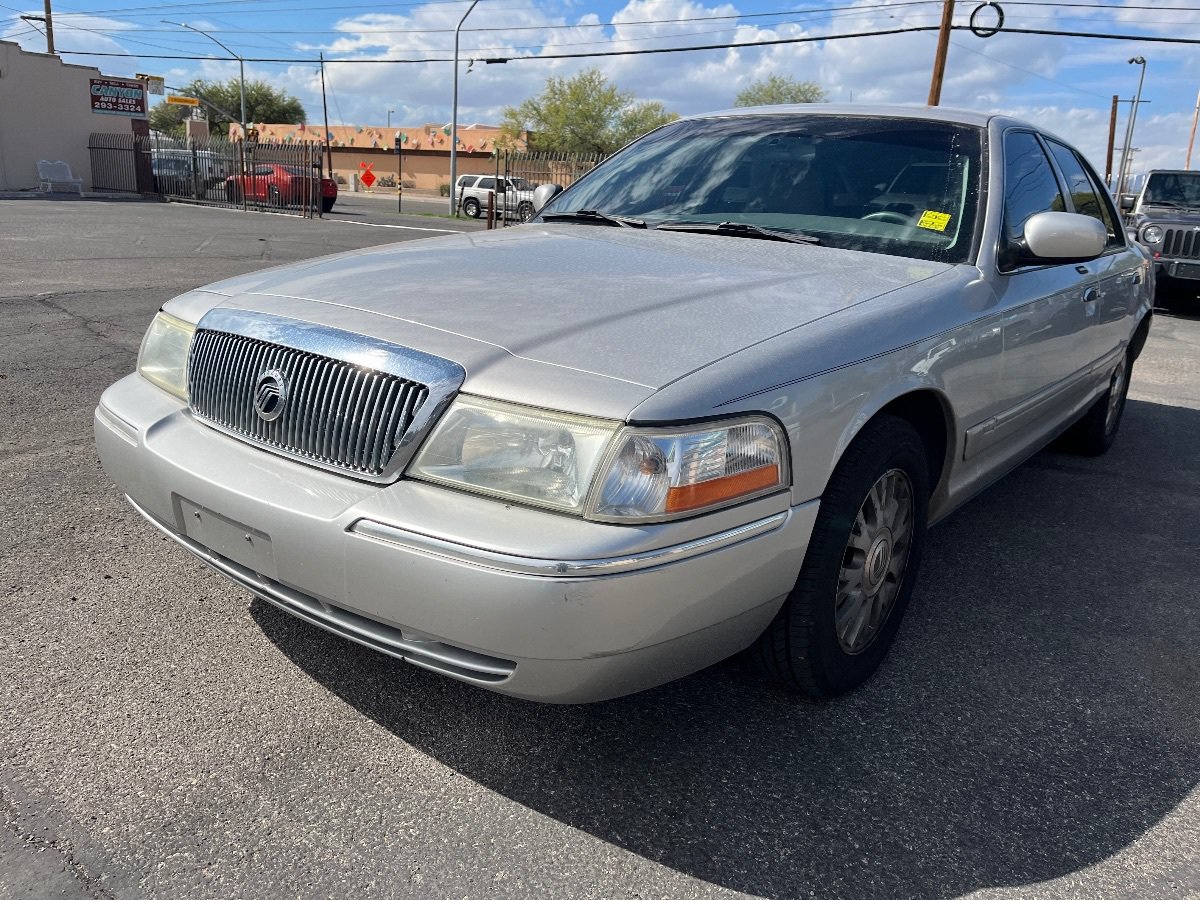 Used 2005 Mercury Grand Marquis GS RWD image 7