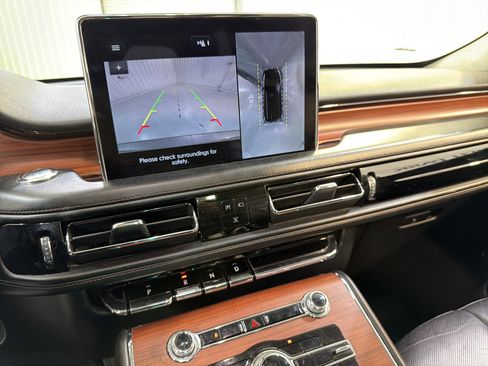 Used 2022 Lincoln Aviator Reserve w/ Elements Package Plus image 20