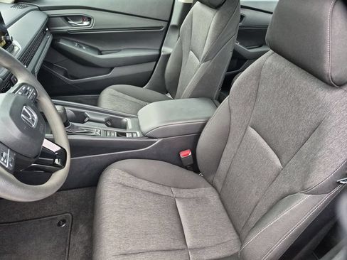 Used 2025 Honda Accord SE image 24