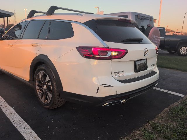 Used 2019 Buick Regal Preferred w/ Sights and Sounds Package AWD/4WD image 5