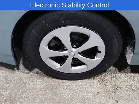 Used 2013 Toyota Prius Three image 8