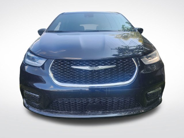 Used 2025 Chrysler Pacifica Select FWD image 8