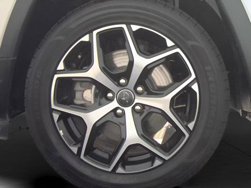 Used 2025 Jeep Compass Limited AWD/4WD image 10