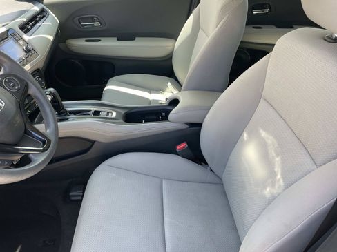Used 2019 Honda HR-V LX image 13
