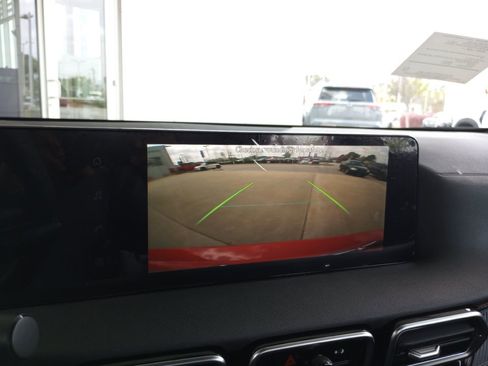New 2026 Nissan Sentra SR w/ Floor Mat Package FWD image 18