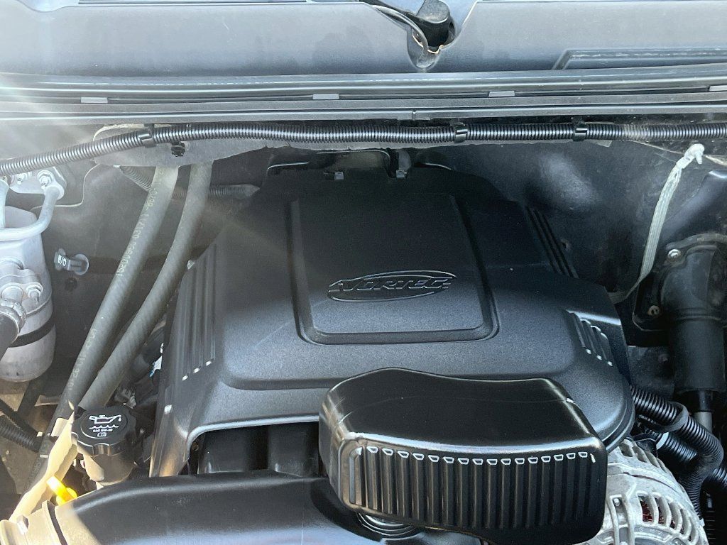 Used 2011 Chevrolet Silverado 2500 W/T AWD/4WD image 27