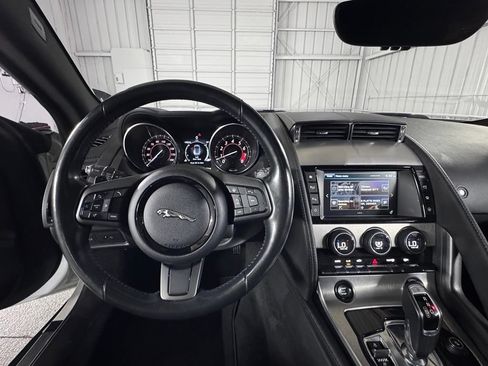 Used 2017 Jaguar F-TYPE Coupe RWD image 19