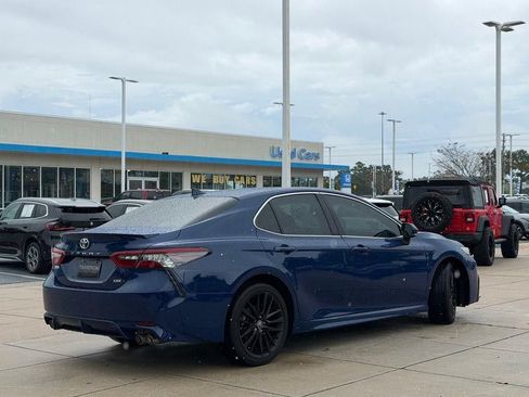 Used 2023 Toyota Camry XSE FWD image 5