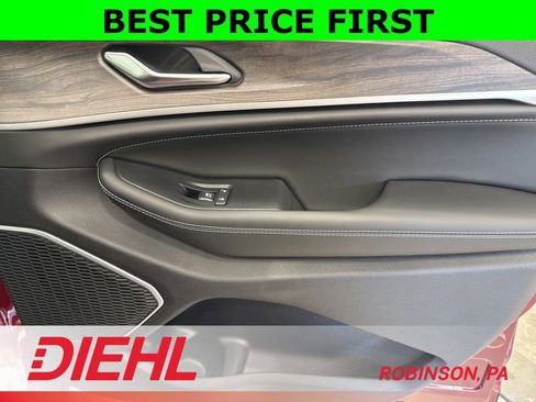 New 2026 Jeep Grand Cherokee L Limited AWD/4WD image 17