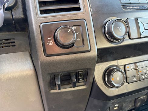 Used 2019 Ford F250 XL w/ Power Equipment Group image 19