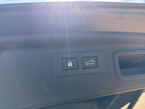 Used 2021 Subaru Forester Limited image 11