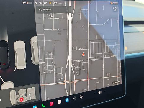 Used 2020 Tesla Model Y Long Range image 27