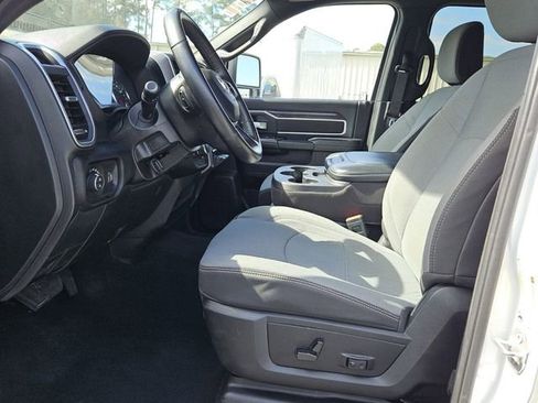 Used 2024 RAM 2500 Big Horn image 10