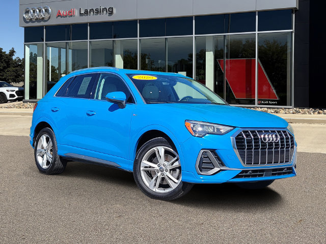 Used 2020 Audi Q3 2.0T Premium w/ Convenience Package AWD/4WD image 1