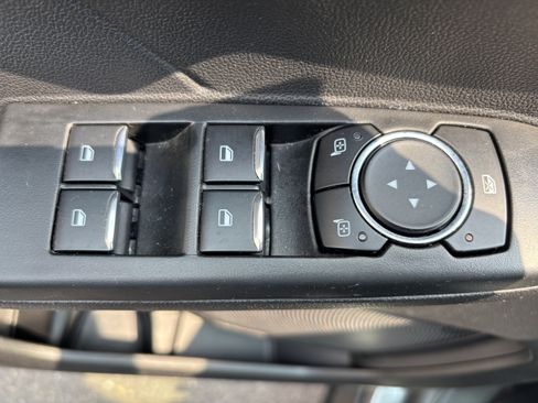 Used 2025 Ford Escape ST-Line Select AWD/4WD image 17