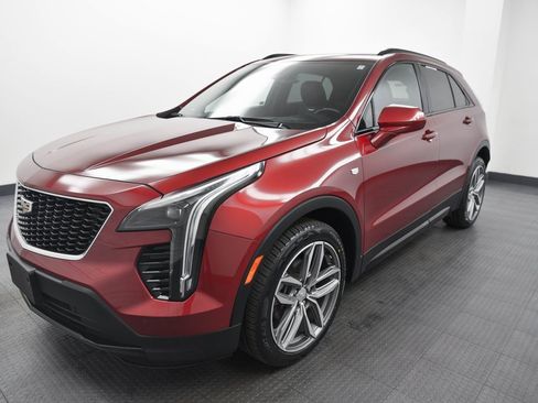 Used 2019 Cadillac XT4 Sport image 3