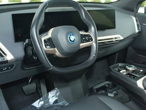 Used 2024 BMW iX xDrive50 w/ Premium Package image 15