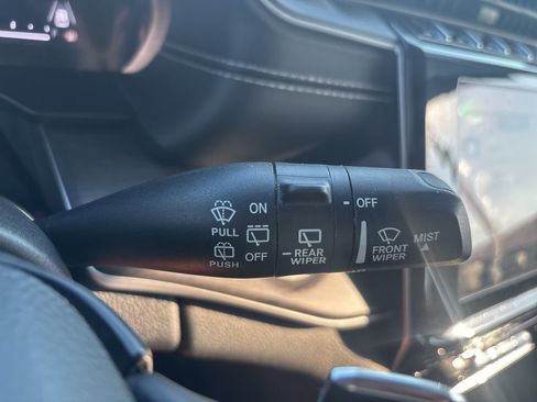 Used 2022 Jeep Grand Cherokee L Limited image 26