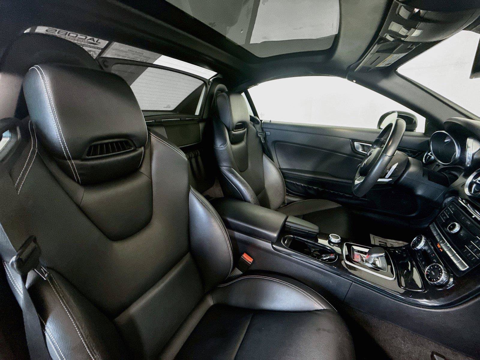 Used 2019 Mercedes-Benz SLC 300 image 24