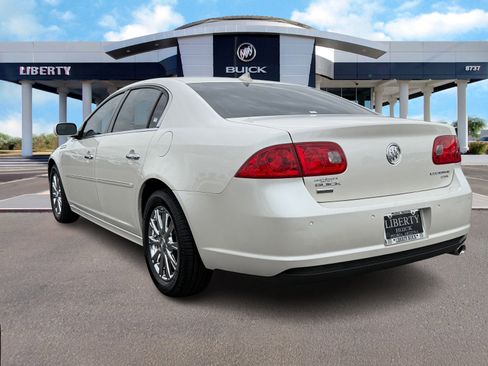 Used 2011 Buick Lucerne CXL image 6