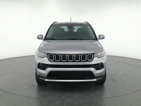 Used 2025 Jeep Compass Limited AWD/4WD image 2