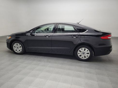 Used 2019 Ford Fusion S image 3