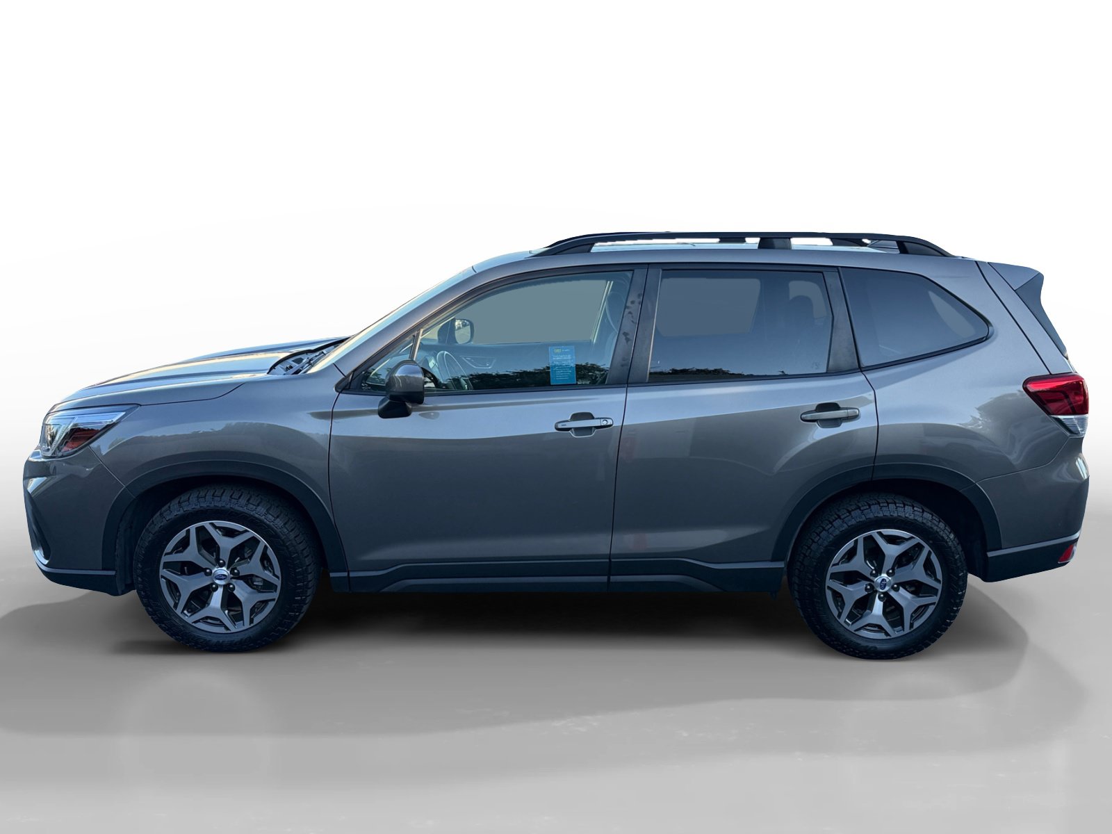 Used 2021 Subaru Forester Premium AWD/4WD image 2