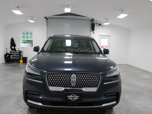 Used 2023 Lincoln Aviator Reserve w/ Equipment Group 201A AWD/4WD image 3
