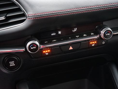 Used 2025 MAZDA MAZDA3 s image 26