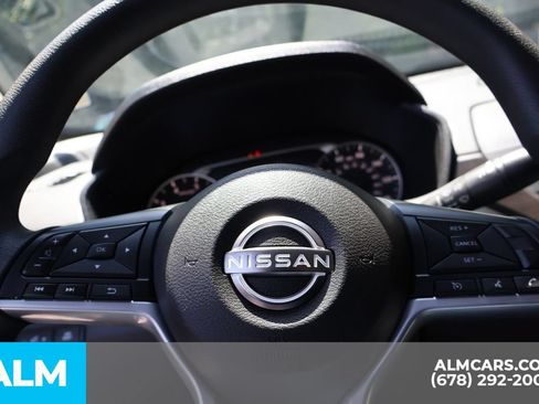 Used 2025 Nissan Altima 2.5 SV FWD image 29