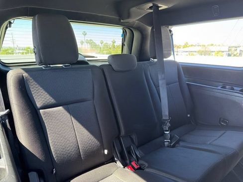 Used 2018 Ford Expedition Max XLT w/ Cargo Package AWD/4WD image 22